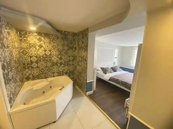 Suite, Şehir Manzaralı