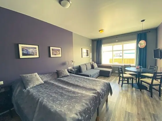 Deluxe Stüdyo, Teras