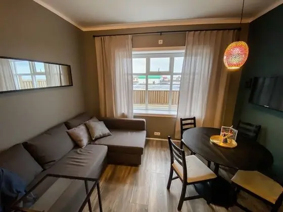 Deluxe Stüdyo, Teras