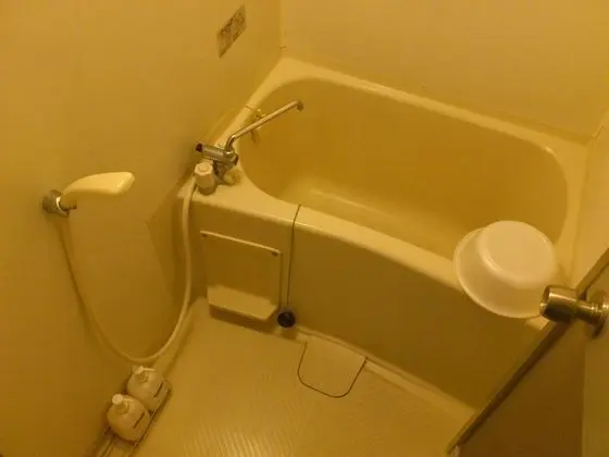Üç Kişilik Oda (with Bathroom)