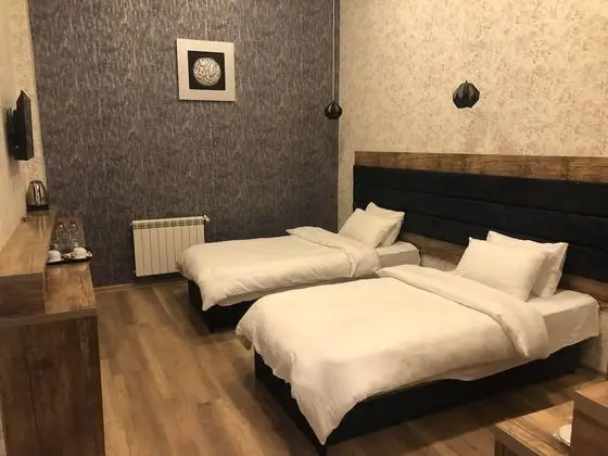 Standard Tek Büyük veya İki Ayrı Yataklı Oda