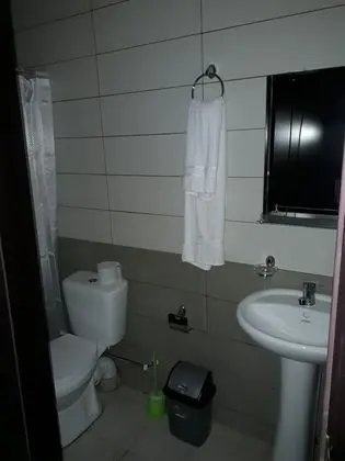 Üç Kişilik Oda