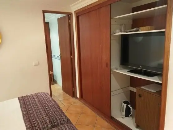 Economy Tek Büyük veya İki Ayrı Yataklı Oda