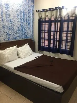 Deluxe Tek Büyük Yataklı Oda (Non A/c)