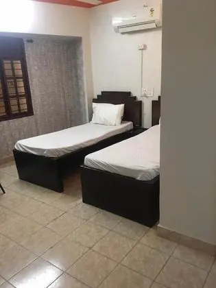 Deluxe Tek Büyük Yataklı Oda (Non A/c)