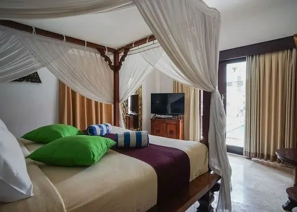 Deluxe Oda, Havuz Kullanımı