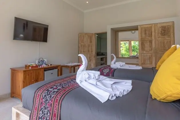 Deluxe Tek Büyük veya İki Ayrı Yataklı Oda, 1 Yatak Odası, Havuz Kullanımı, Bahçe Manzaralı