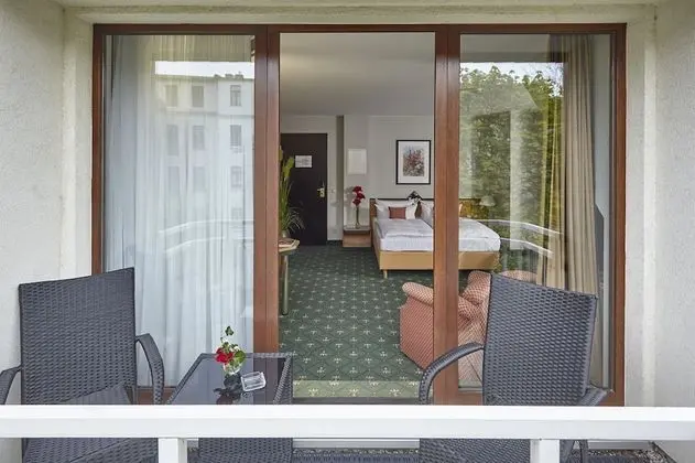 Comfort Tek Büyük Yataklı Oda, Bahçe Manzaralı