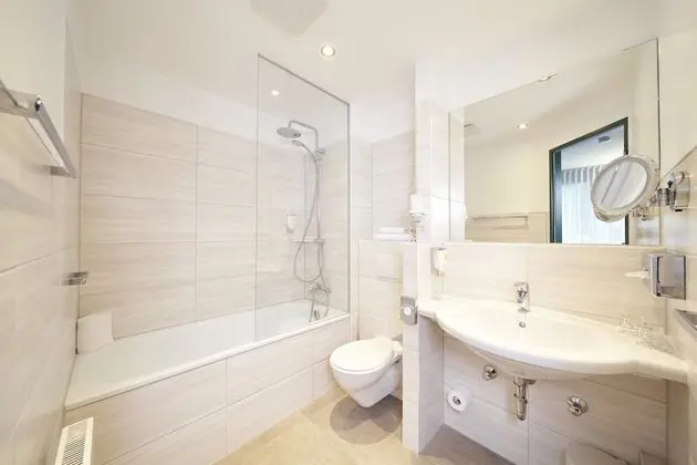 Comfort Tek Büyük Yataklı Oda, Bahçe Manzaralı