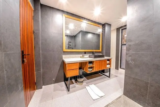 Grand Villa, 6 Yatak Odası, Kişiye Özel Havuzlu, Okyanus Manzaralı