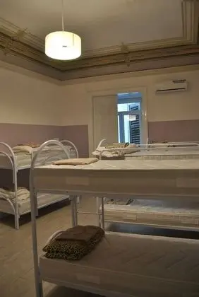 Ortak Ranzalı Oda, Sadece kadınlar için