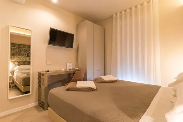 Superior Tek Büyük veya İki Ayrı Yataklı Oda, Balkon, Liman Manzaralı