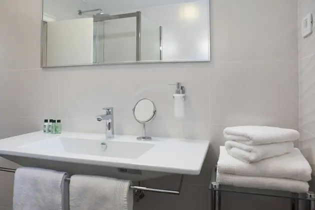 Deluxe Tek Büyük veya İki Ayrı Yataklı Oda, Şehir Manzaralı (106)