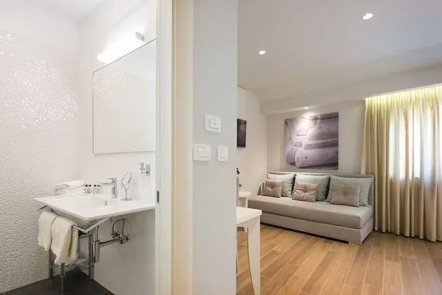 Superior Tek Büyük veya İki Ayrı Yataklı Oda (105)