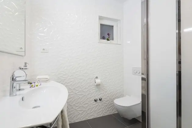 Superior Tek Büyük veya İki Ayrı Yataklı Oda, Teras (104)