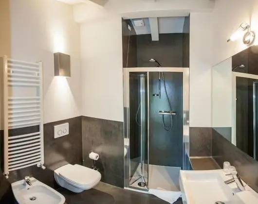 Tek Büyük Yataklı Oda, Göl Manzaralı