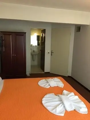 Çift Kişilik, Şehir Manzaralı
