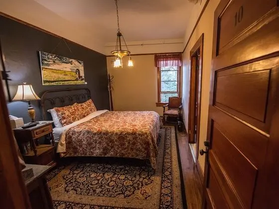 Signature Oda, 1 Büyük (Queen) Boy Yatak, Özel Banyo