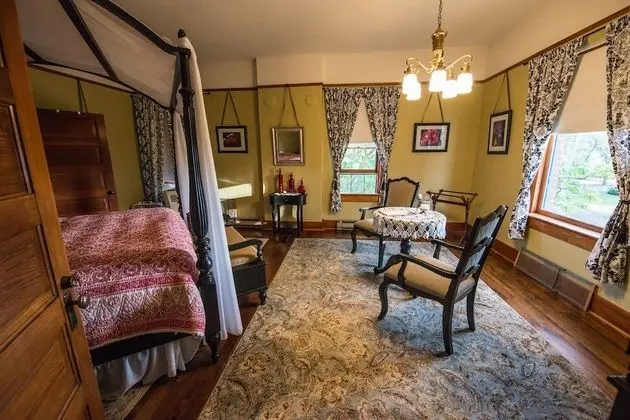 Süit, 1 En Büyük (King) Boy Yatak, Jakuzi