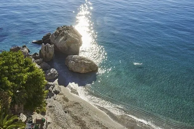 Tek Büyük Yataklı Oda, Balkon, Deniz Manzaralı