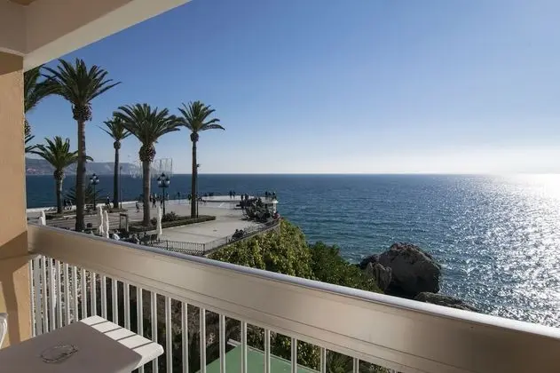 Tek Büyük Yataklı Oda, Balkon, Deniz Manzaralı