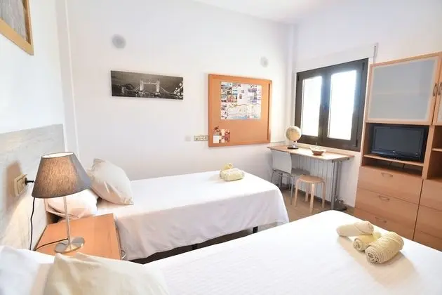 Tek Büyük Yataklı Oda, 2 Tek Kişilik Yatak