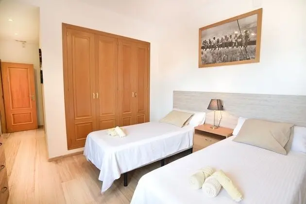 Tek Büyük Yataklı Oda, 2 Tek Kişilik Yatak