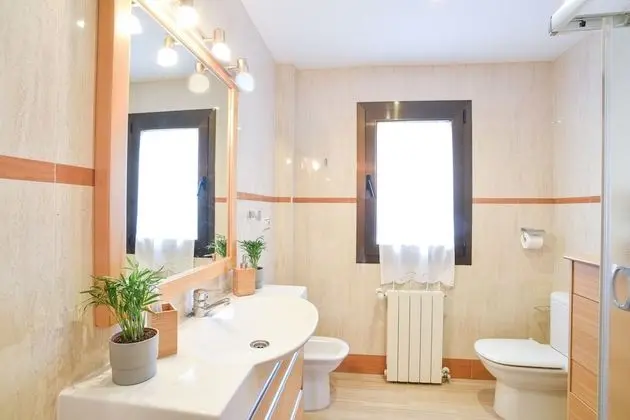 Tek Büyük Yataklı Oda, 2 Tek Kişilik Yatak