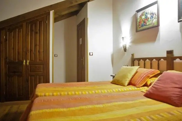 Tek Büyük Yataklı Oda, 2 Tek Kişilik Yatak (Room 4)
