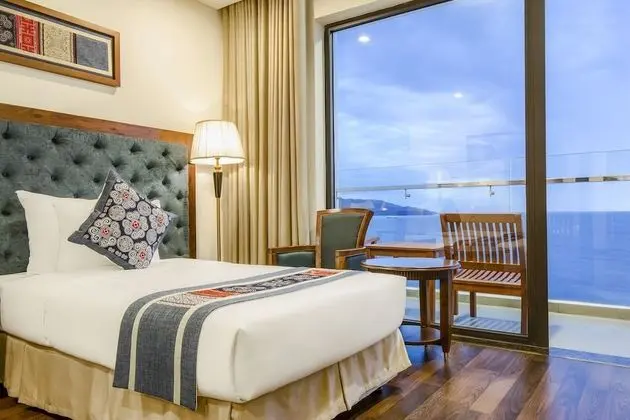 Premier İki Ayrı Yataklı Oda, Balkon, Okyanusa Sıfır