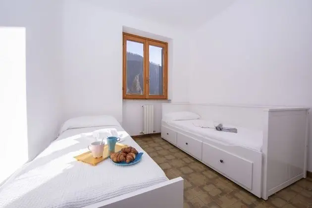 Family Apart Daire, Birden Çok Yatak, Dağ Yamacı (Balcone di Perledo)