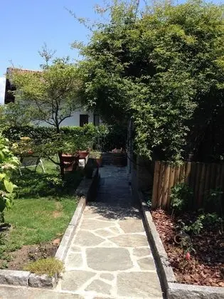 Tek Büyük Yataklı Oda, Teras, Bahçe Manzaralı