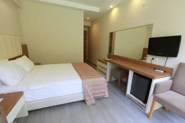 Standart Oda Anex Bina, Bahçe Manzaralı