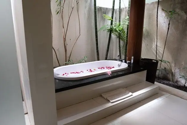2 Bedroom Villa with Private Pool