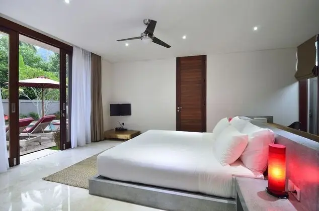 Villa, 2 Yatak Odası, Havuz Manzaralı