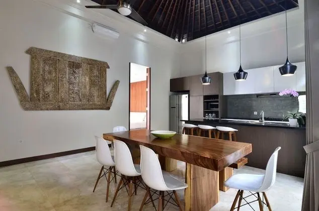 Villa, 2 Yatak Odası, Havuz Manzaralı