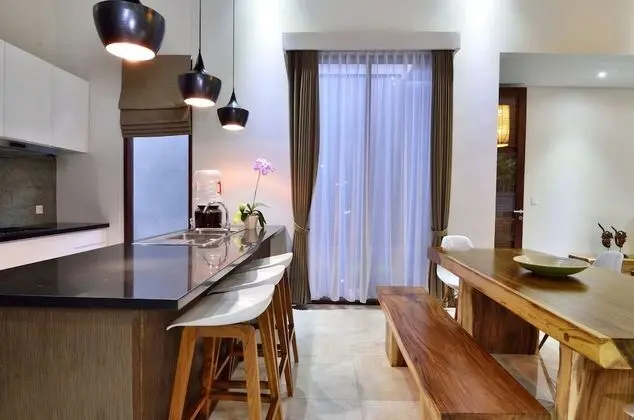 Villa, 2 Yatak Odası, Havuz Manzaralı
