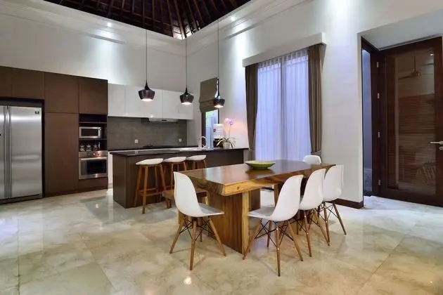 Villa, 2 Yatak Odası, Havuz Manzaralı