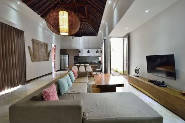 Villa, 2 Yatak Odası, Havuz Manzaralı