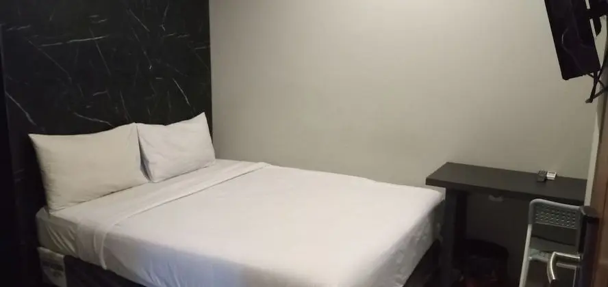 Basic Tek Büyük Yataklı Oda