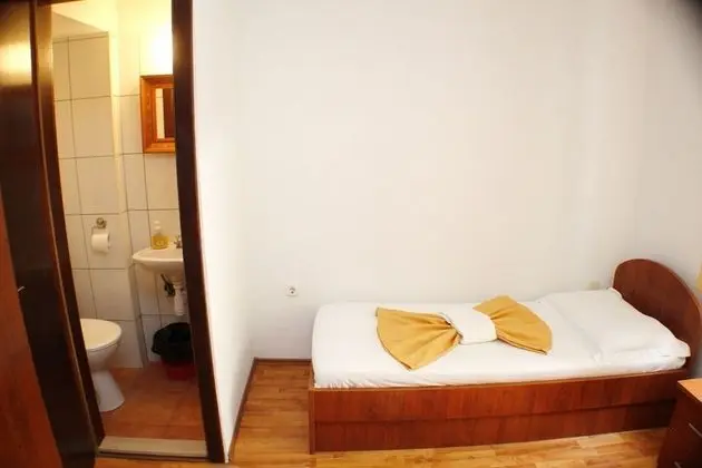 Apart Daire (Bale - right at the beach - A1 Plaza()