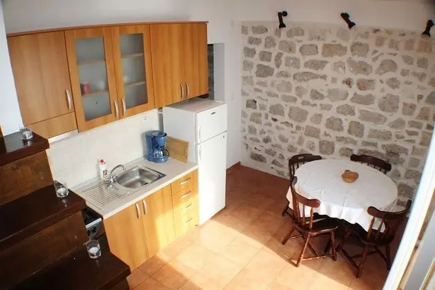 Apart Daire (Bale - right at the beach - A1 Plaza()