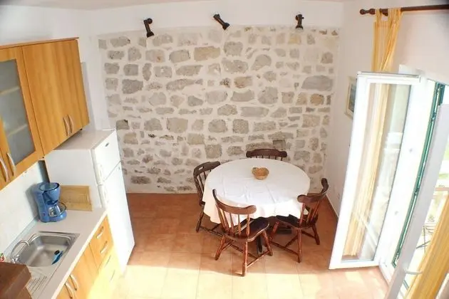 Apart Daire (Bale - right at the beach - A1 Plaza()