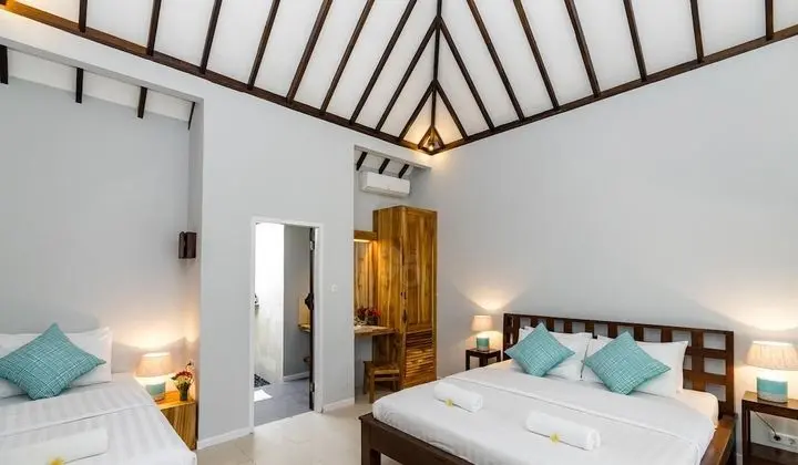 Bungalov, Havuz Manzaralı
