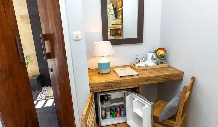 Bungalov, Havuz Manzaralı