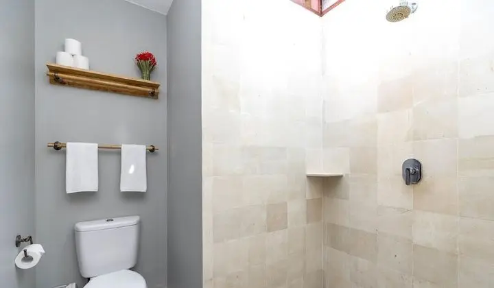 Bungalov, Havuz Manzaralı