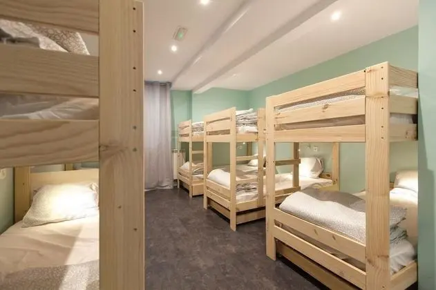 Ortak Ranzalı Oda, Karma Ranzalı Oda (1 bed in a 10-Bed Dormitory Room)