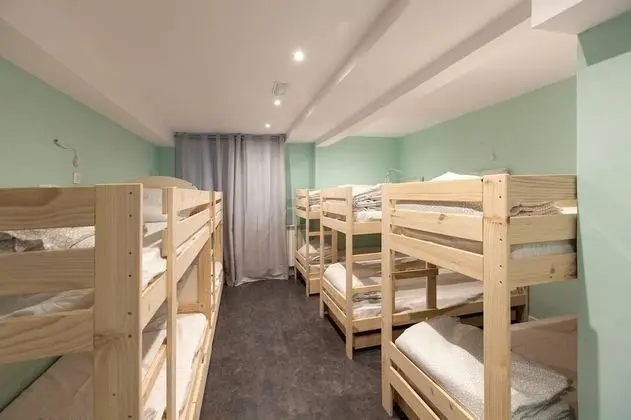 Ortak Ranzalı Oda, Karma Ranzalı Oda (1 bed in a 10-Bed Dormitory Room)