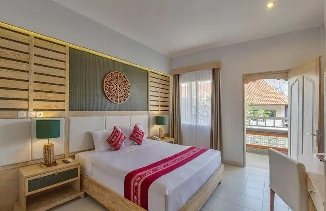 Lagoon Double, Pool View