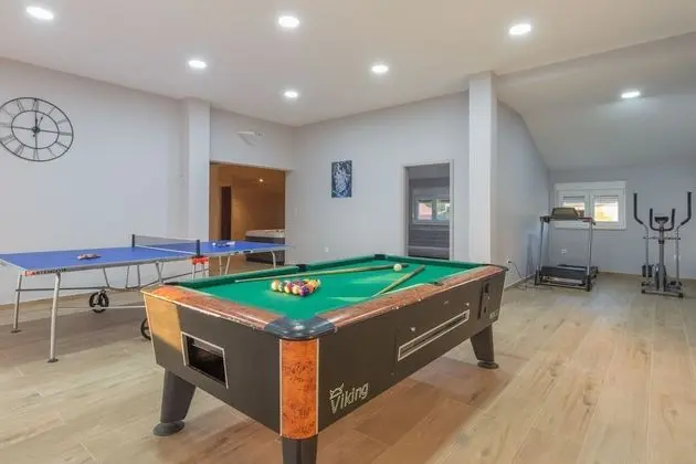 Villa, Sigara İçilebilir